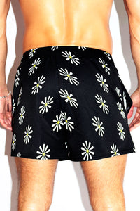 Daisy All Over Print Active Shorts- Black