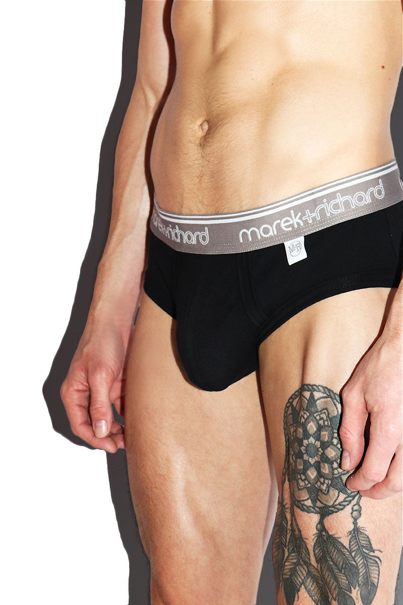 Fag Brief- Black