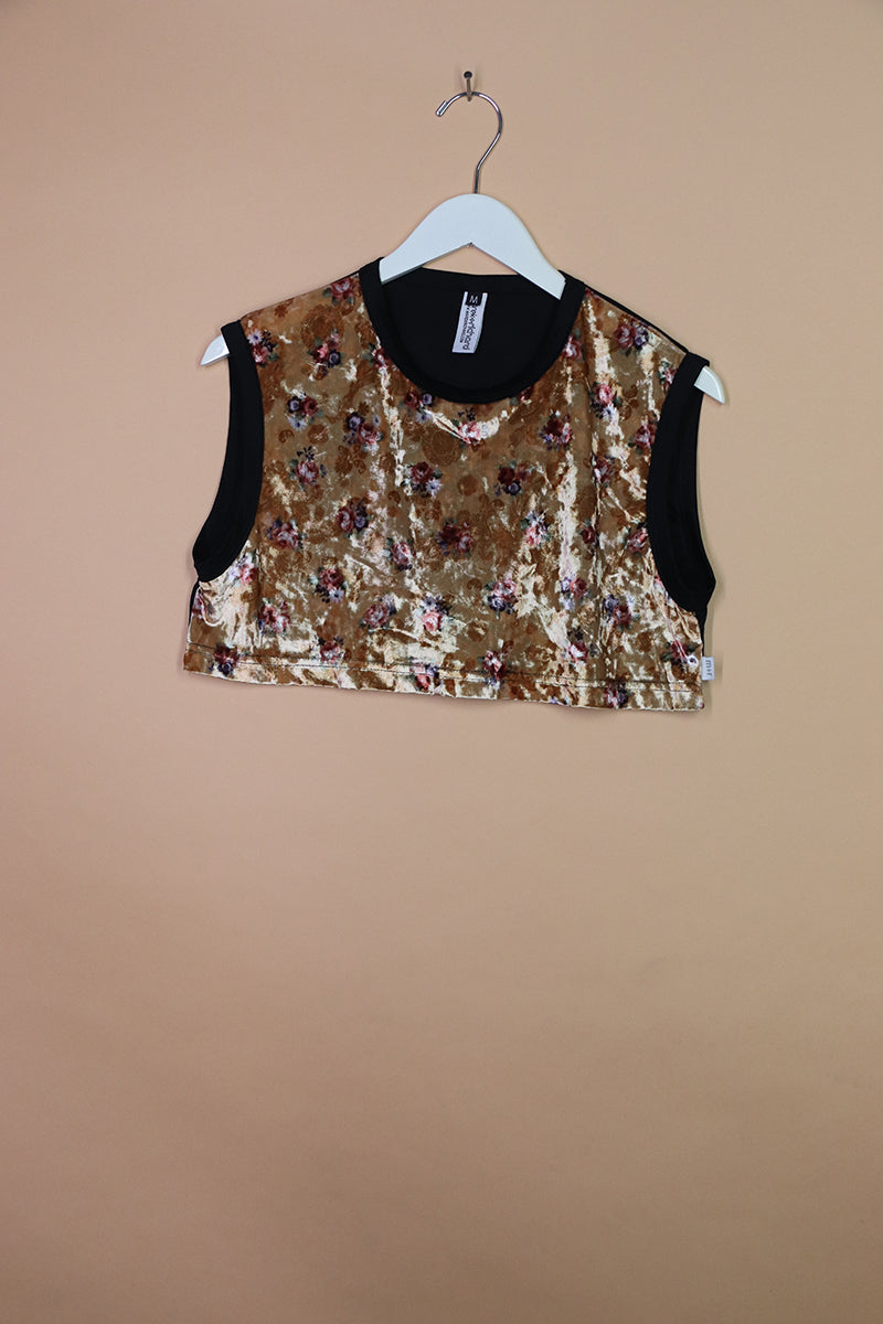 Sample#00900- Velvet Rose Extreme Crop Tank-M