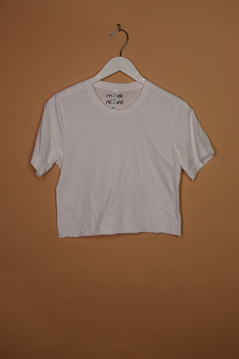 Sample#01307- Core White Crop Tee-S