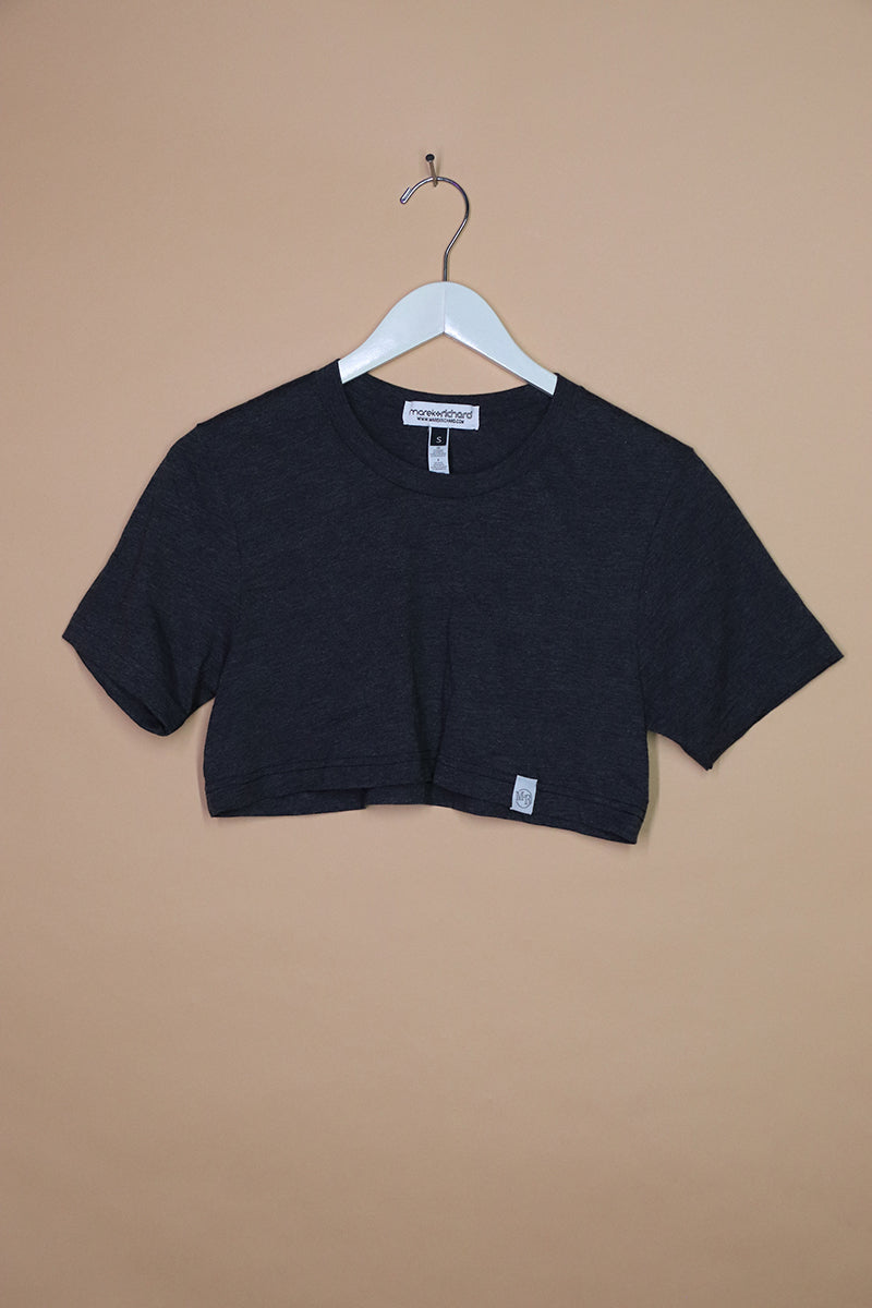 Sample#01382- Core Dark Charcoal Extreme Crop Tee-S