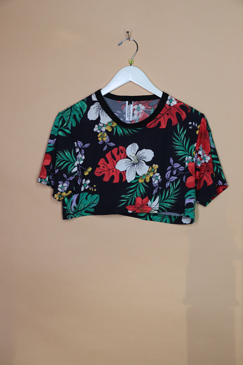 Sample#01548- Tropical Florals Navy Extreme Crop Tee-M