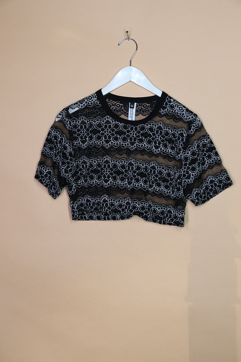 Sample#01550- Midnight Lace Black White Stripe Extreme Crop Tee-M