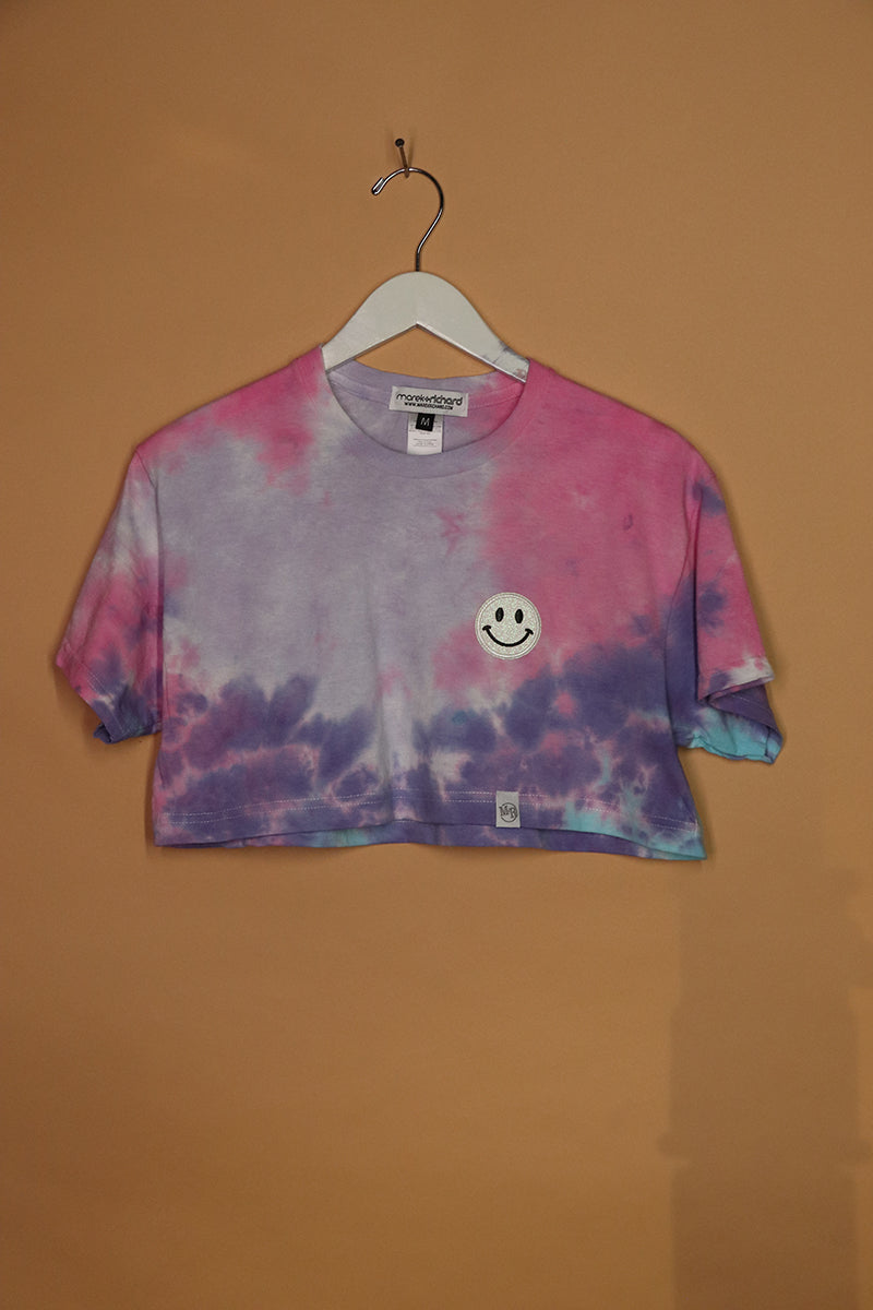 Sample#01592- White Smiles Tye Dye Extreme Crop Tee-M