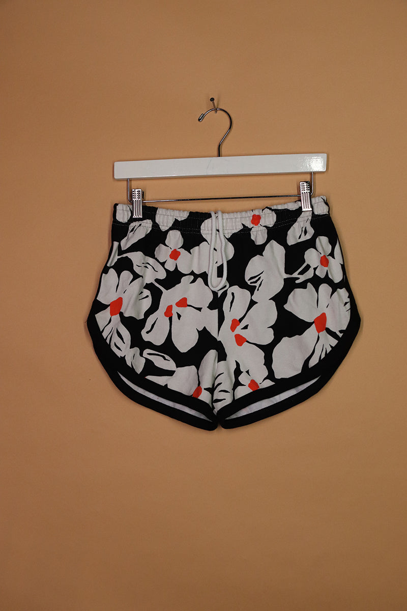 Sample#02067- Black and White Tropical Floral Running Shorts-S