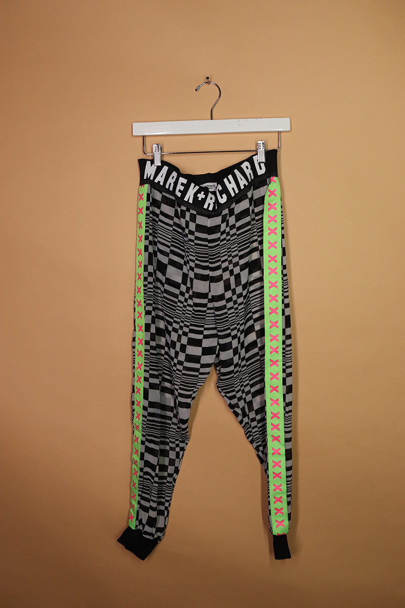 Sample#02233- Logo Warped Checkerboard Joggers-M