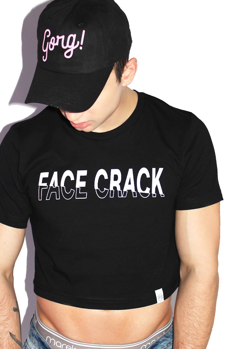 Face Crack Crop Tee- Black