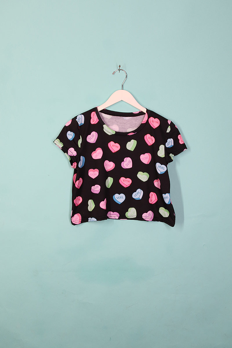 Sample#00373-Sweethearts Fitted All Over Crop Tee Black- M