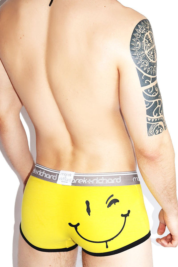 Winky Face Trunk in Yellow